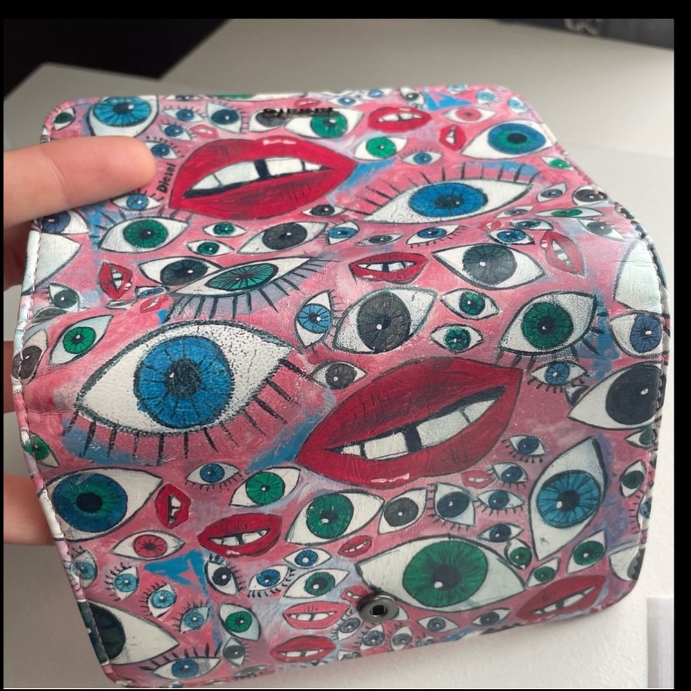 Diesel Pink Leather Eye Wallet Bag - Picture 5 of 11